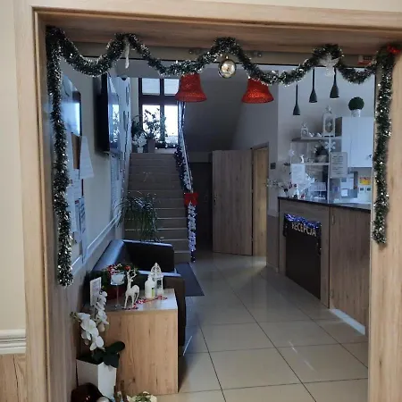 לינה וארוחת בוקר Dworek W Ploni