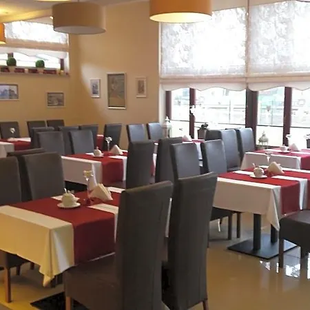 Dworek W Ploni 3* Płonia