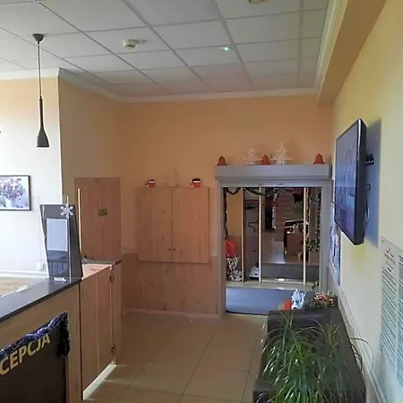 Bed & Breakfast Dworek W Ploni