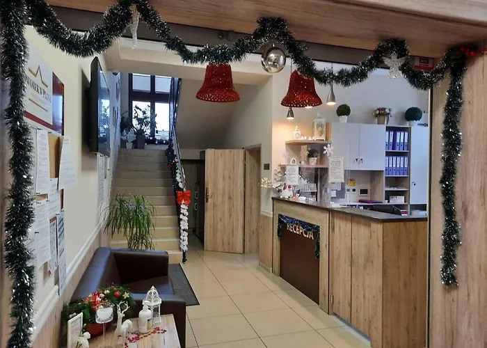 Dworek W Ploni Płonia