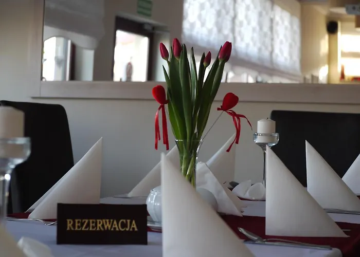 Dworek W Ploni Bed & Breakfast Płonia